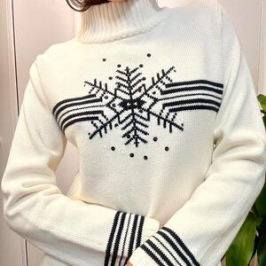 Cleo Snowflake Turtleneck Sweater Cream Size Small